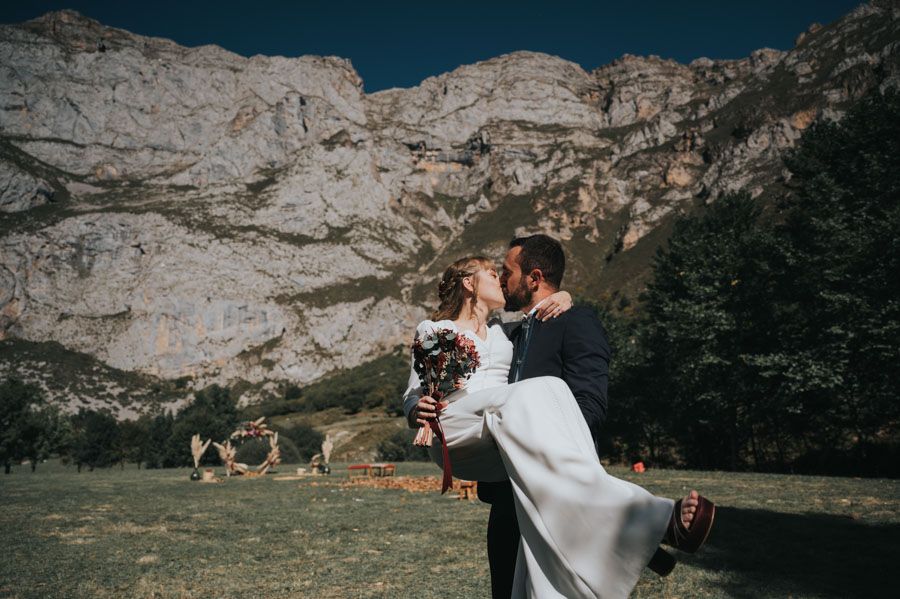 Boda en El Parador de Fuente Dé. Bodas Cantabria. Picos de Europa.